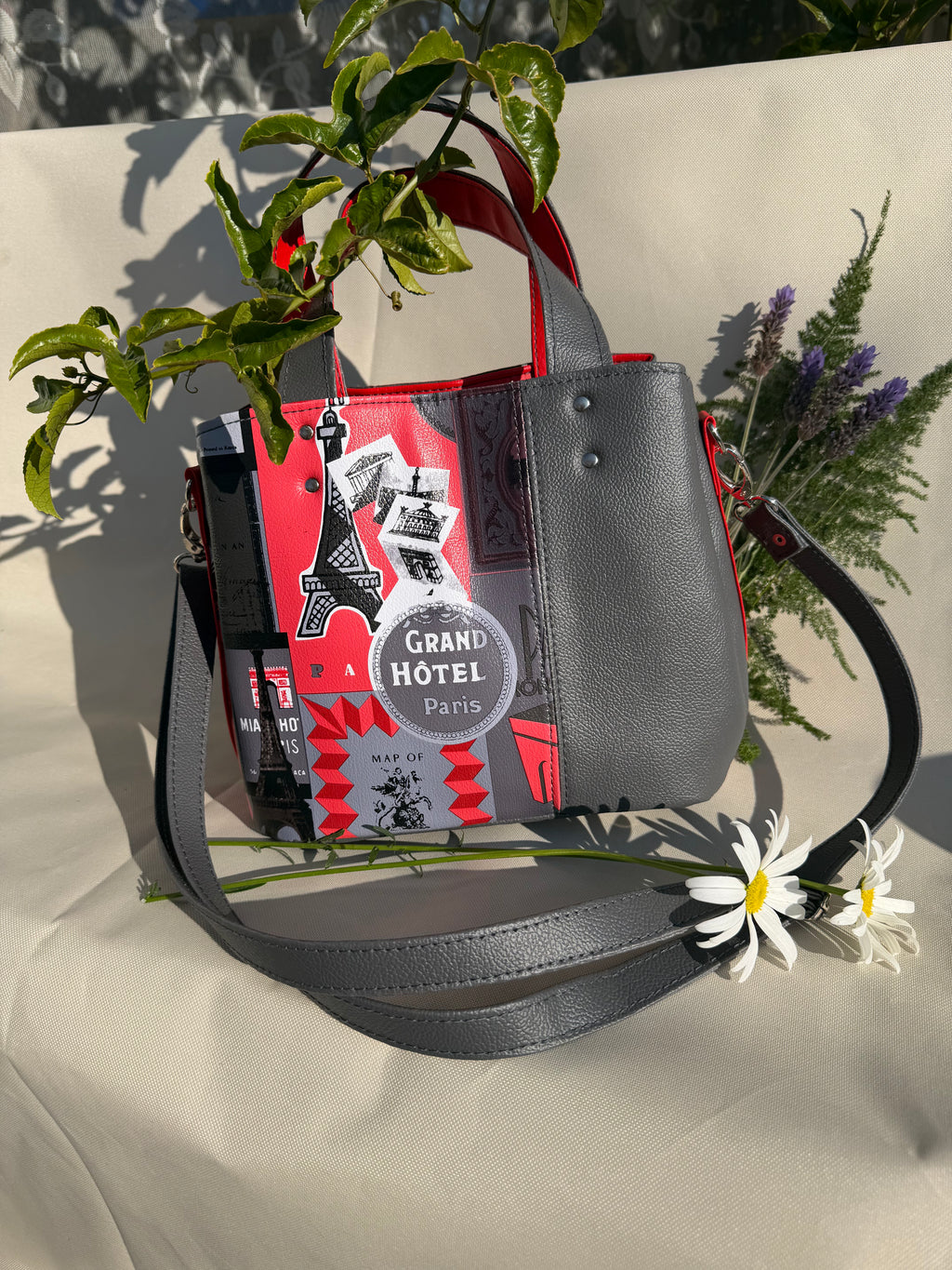 Paris Chic Tote – Grey &amp; Red Travel Edition
